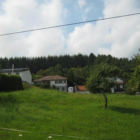 Apartment Spacious In With Garden Deudesfeld